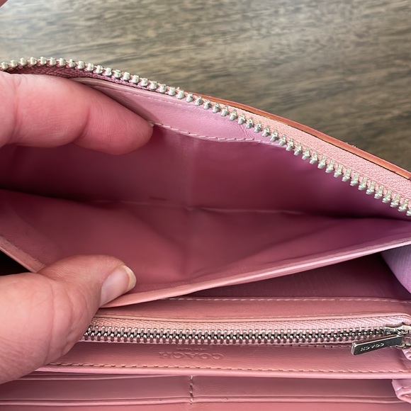 Coach Hearts Zippy Long Wallet - Picture 9 of 14